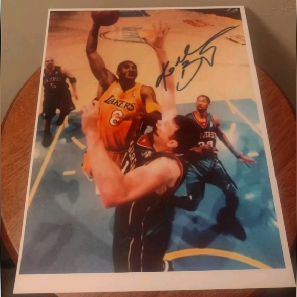 NEW!💯 KOBE BRYANT LAKERS 8.5x11 ULTRA GLOSSY VINTAGE REPRINT BASKETBALL POSTER! - Picture 2 of 8